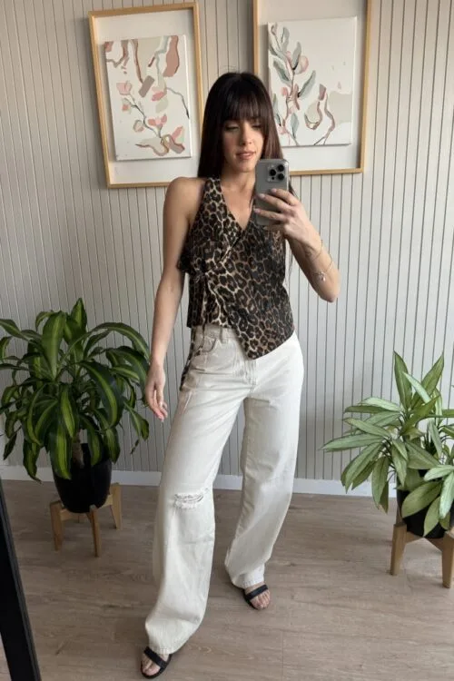 Alternative view of TOP ANIMAL PRINT CRUZADO